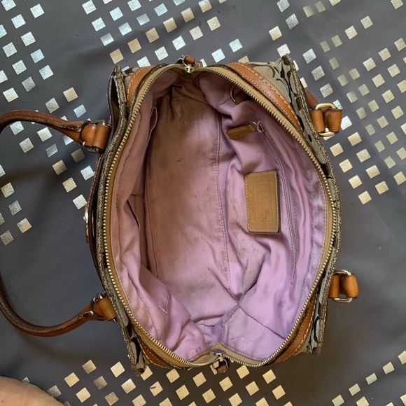 Coach Handbag - Picture 6 of 7